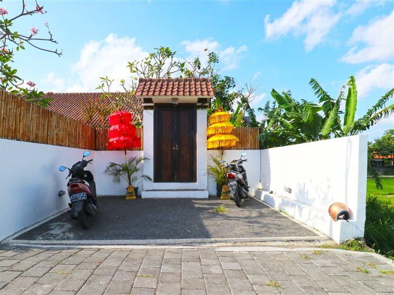 Pererenan Nengah Guest House Canggu Exterior foto